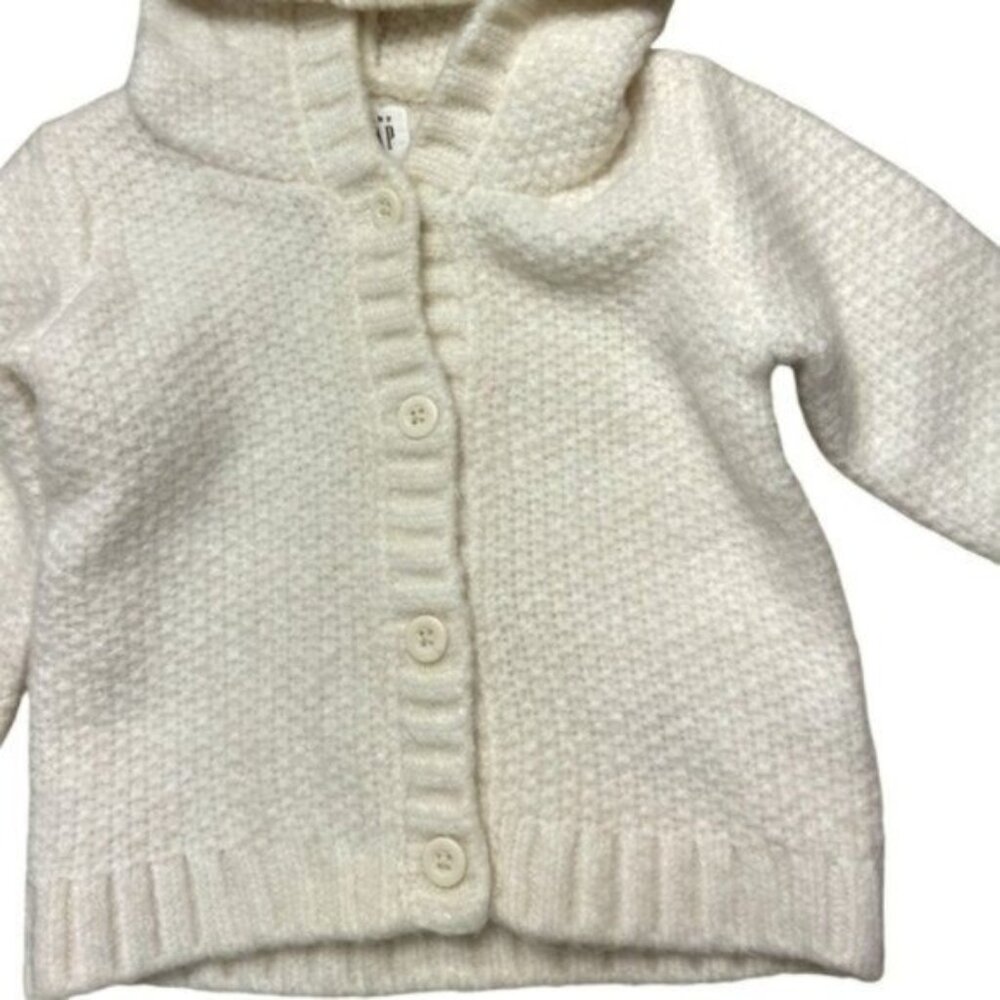 GAP Baby Ivory Polar Bear Fuzzy Warm Comfy Cozy Cardigan Sweater 6-12 Months - Picture 3 of 5